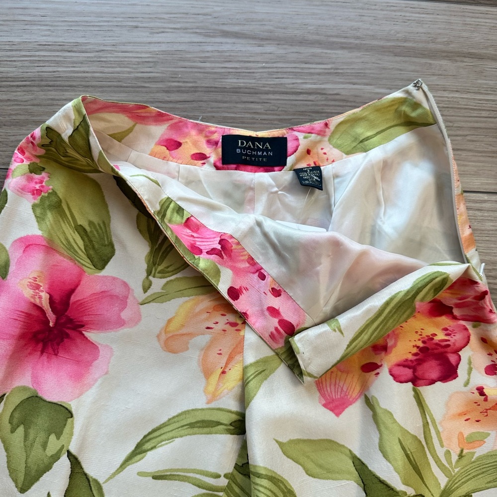 Vintage Silk Dana Buchman Pink Green Floral Capri Pants - Picture 3 of 5